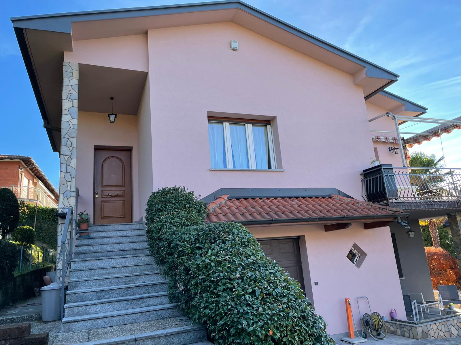 Abitazione sita in Montano Lucino L2