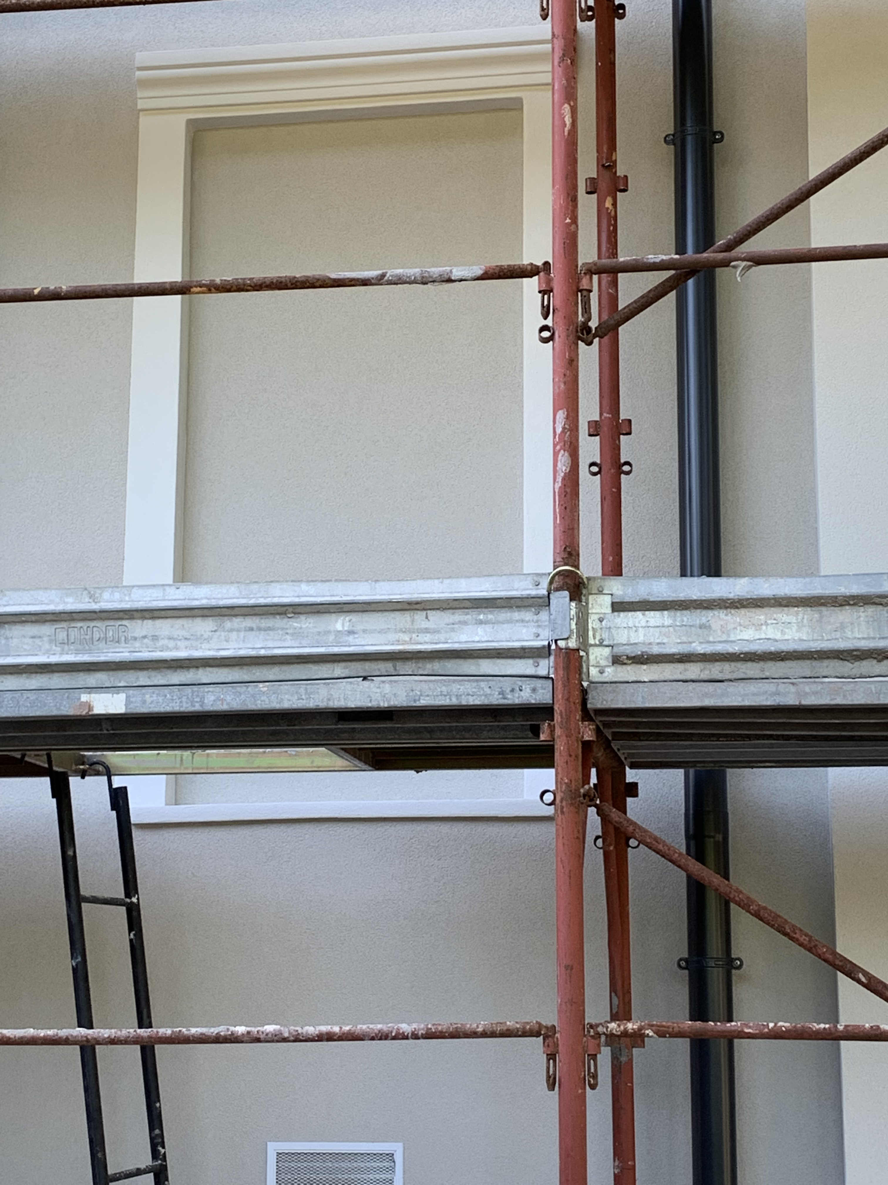 Gallarate particolare cornice G7